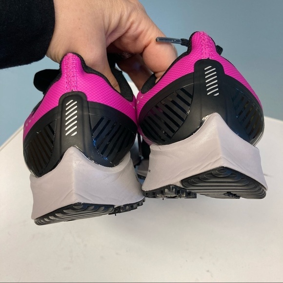 NIKE Sz 5 Zoom Pegasus Run Utility  36 Shield Fire Pink Sneakers - Picture 12 of 12